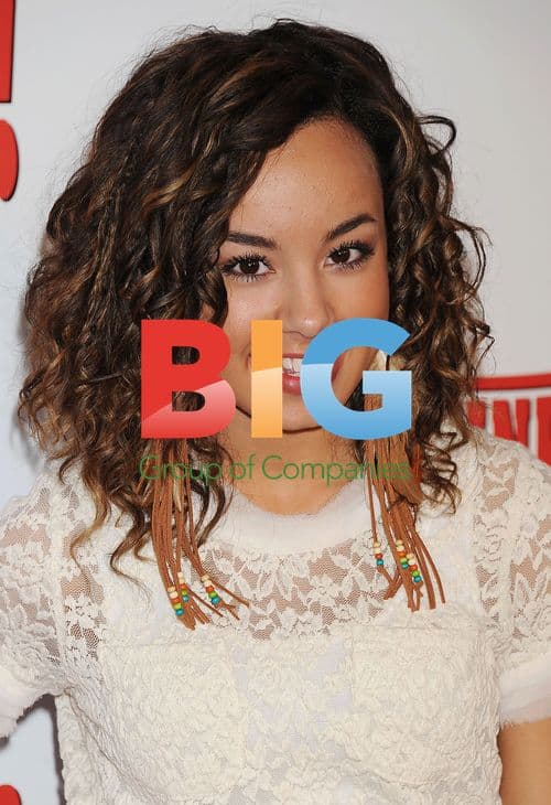 Savannah Jayde at "Hoodwinked Too!" Premiere