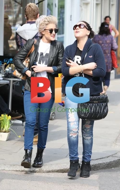 Katie Waissel Spotted in Primrose Hill