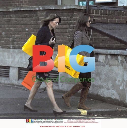 Pippa and Carol Middleton Shopping in London