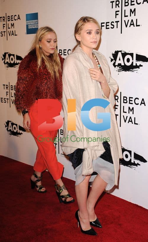 Olsen Twins at 'The Union' Premiere