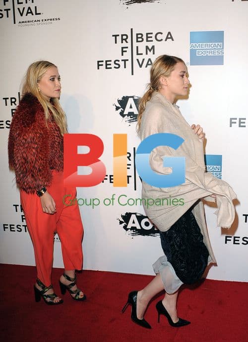 Olsen Twins Attend 'The Union' Premiere