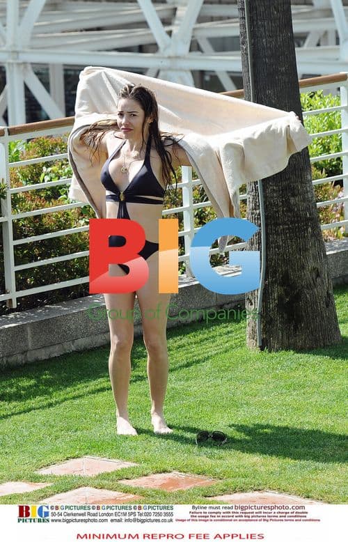 Elen Rivas Relaxing in Barcelona