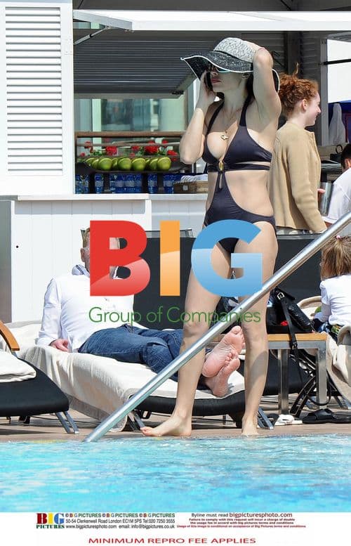 Elen Rivas Relaxing by Pool in Barcelona