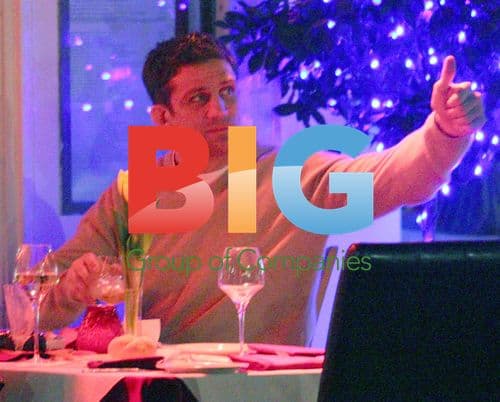 Alex Reid Spotted with Mystery Friend in Soho
