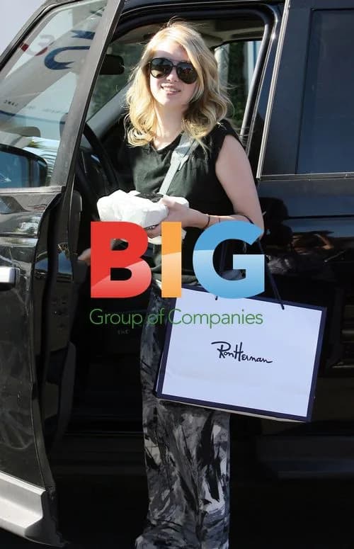 Emma Roberts Shopping in Beverly Hills