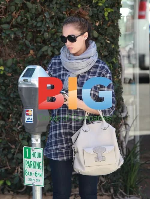 Jessica Alba running errands in Beverly Hills