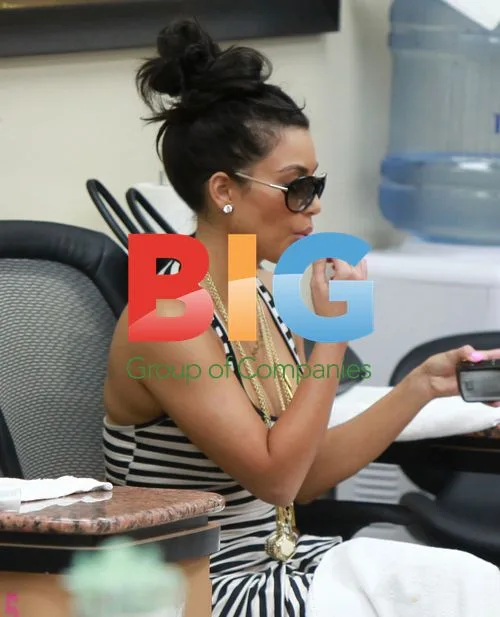 Kim Kardashian at Beverly Hills Nail Salon