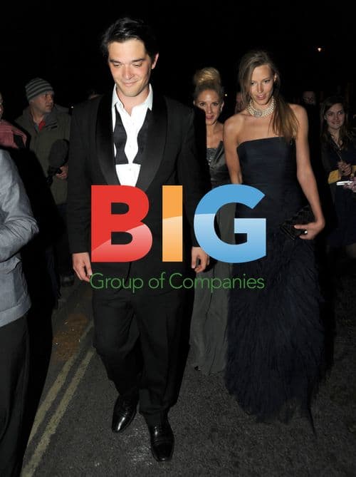 Royal Wedding Fans in London