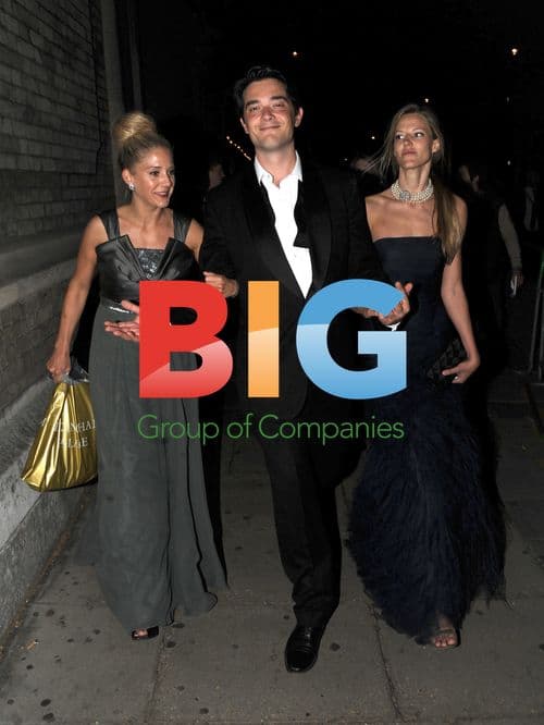 Royal Wedding Fans in London