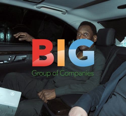 Pele arrives back at Dorchester Hotel, London