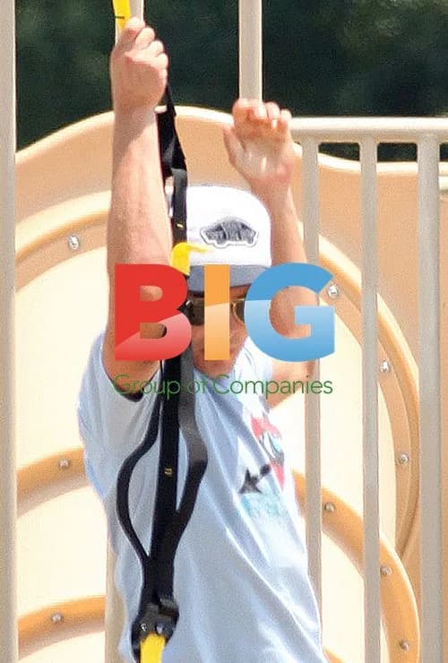 Zac Efron Works Out at Park in L.A.