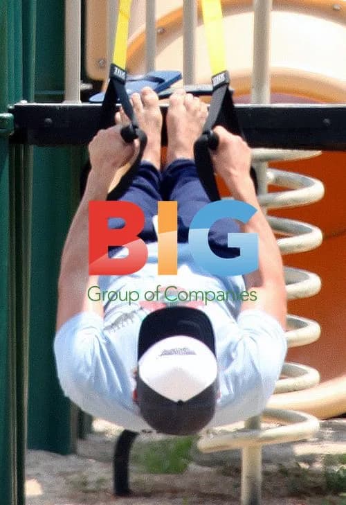Zac Efron's Workout Break