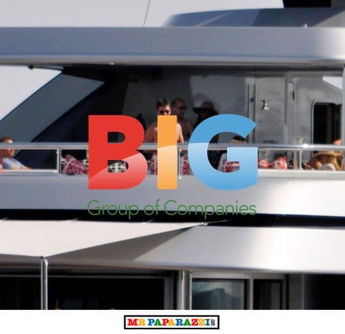 Simon Cowell Entertains Guests on Boat in France