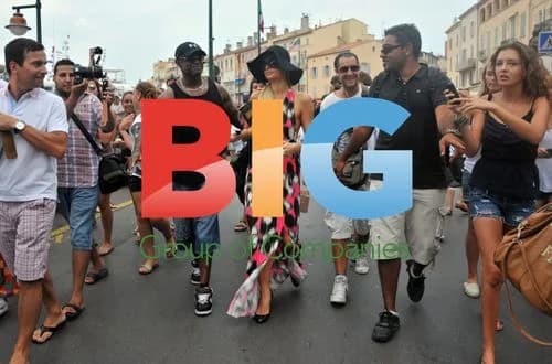 Paris & Nicky Hilton Mobbed by Fans in St Tropez