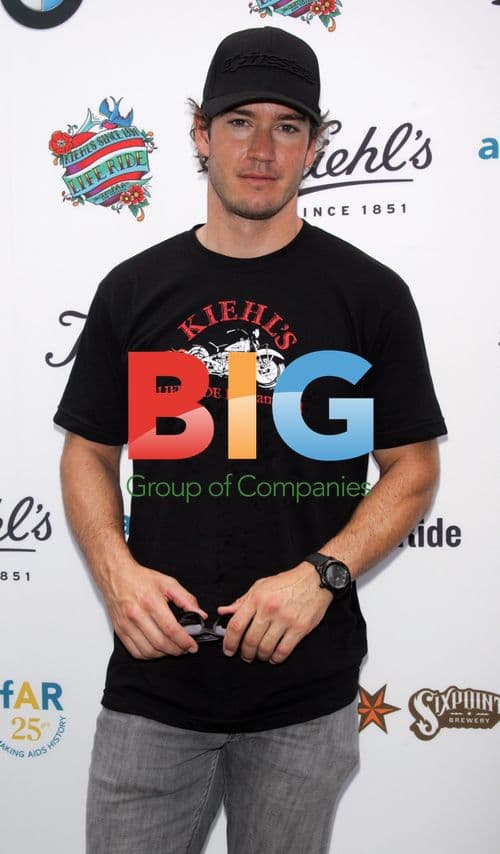 Mark-Paul Gosselaar at Kiehl's in New York