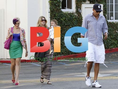 Ellen Pompeo with family