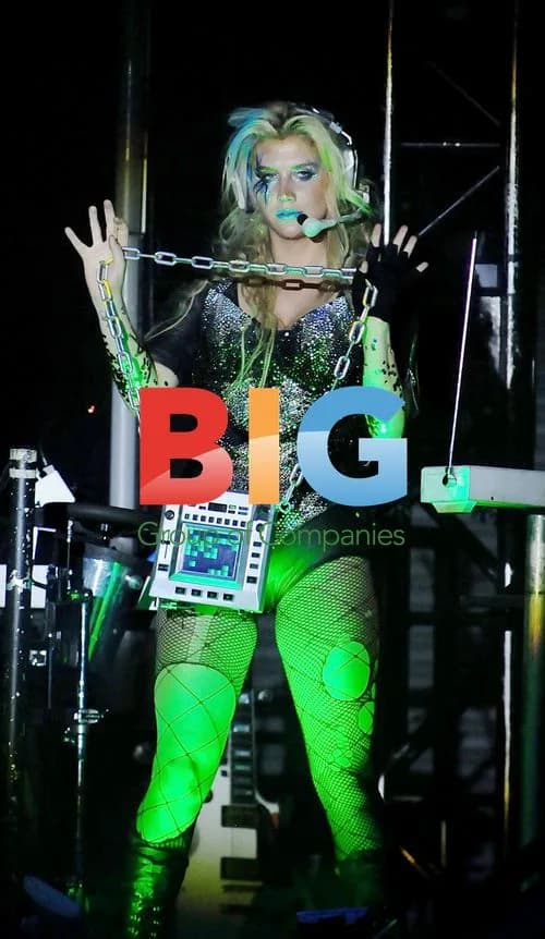 Ke$ha performs in Miami