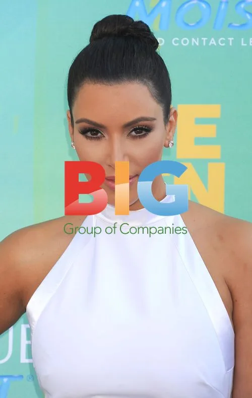 Kim Kardashian at 2011 Teen Choice Awards