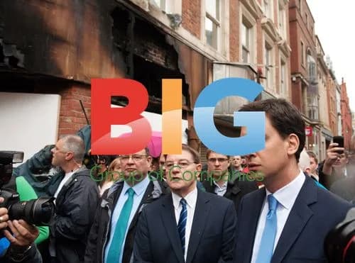 Ed Milliband visits Manchester riots