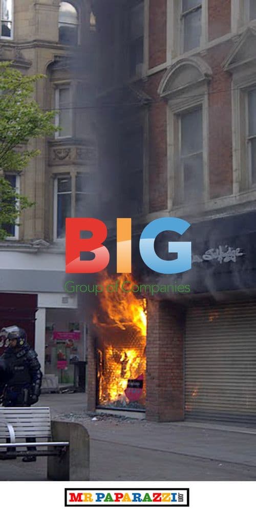 Riots and Looting in Manchester, UK