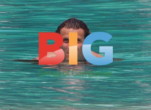 Diego Forlan Enjoys Miami Vacation