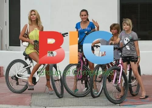 Shauna Sands and Daughter Bike in Miami