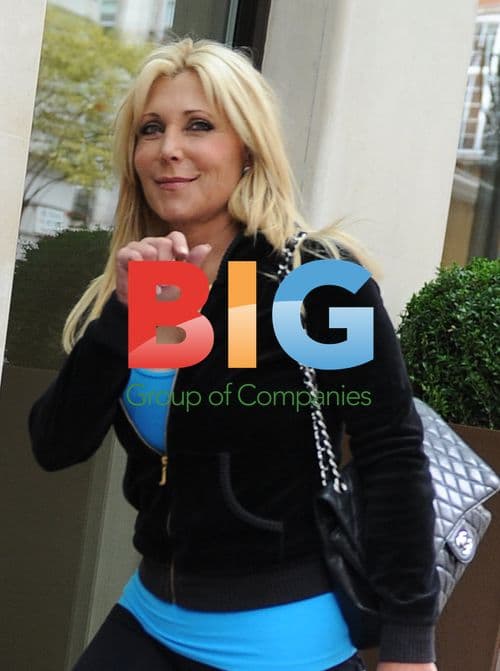 Pamela Bach walks to London supermarket