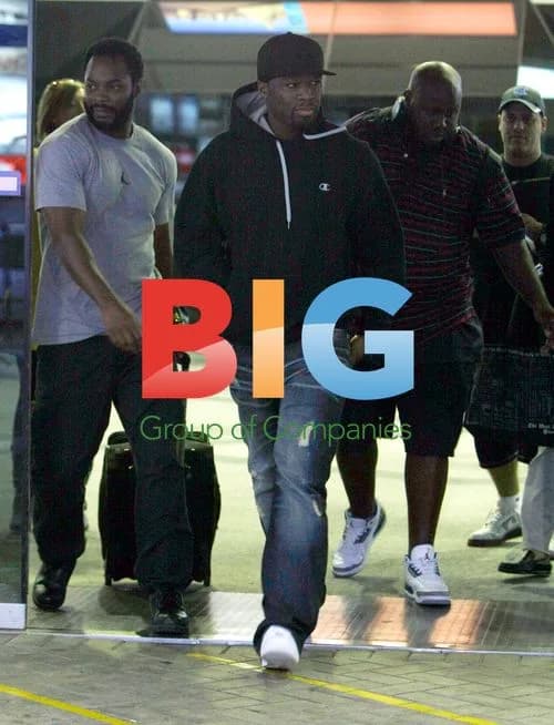 50 Cent Arrives at Perth Airport