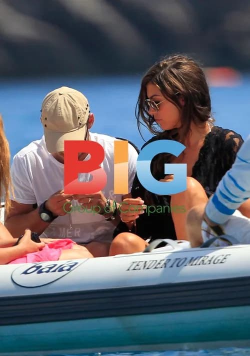 Wesley Sneijder and wife vacation in Ibiza