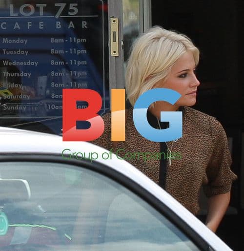 Pixie Lott Visits Lot 75 Cafe