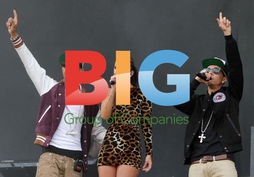 N-Dubz at V Festival 2011