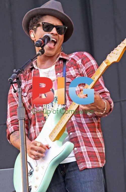 Bruno Mars Performs at V Festival