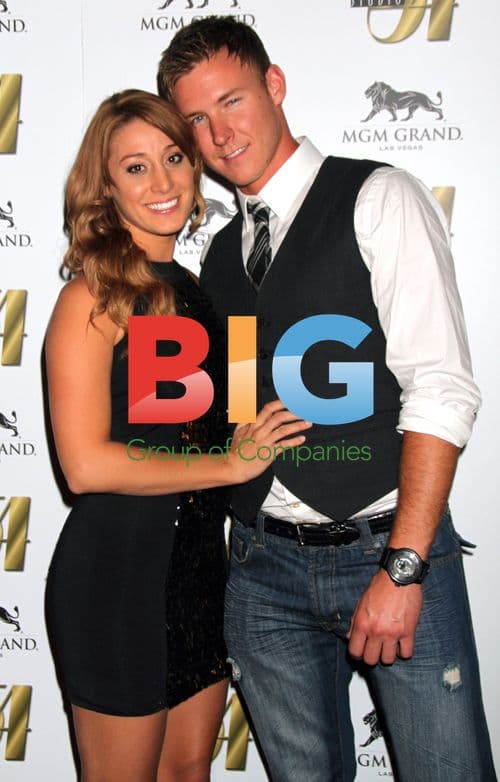 Vienna Girardi and Kasey Kahl at Bachelor Pad 2 in Las Vegas