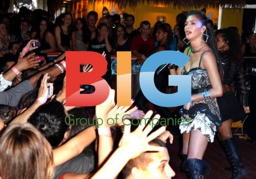 Nicole Scherzinger Performs at Q102 End Of Summer Concert