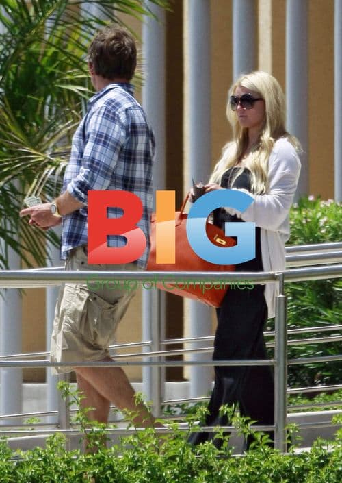 Jessica Simpson chatted with fianc\u00e9 before flight