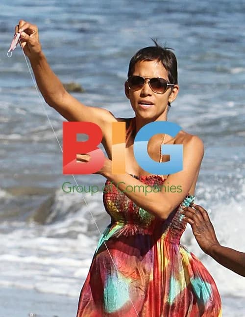 Halle Berry and Nahla on the Beach