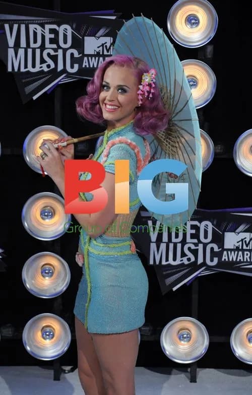 Katy Perry at MTV VMAs 2011