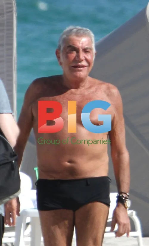 Roberto Cavalli with Girlfriend in Miami