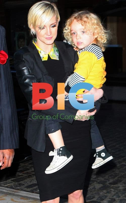 Jessica Simpson & Family Leaving Dylan's Candy Bar