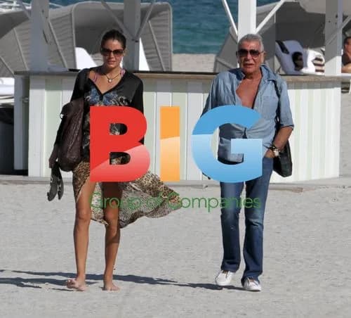 Roberto Cavalli and Girlfriend at Miami Beach