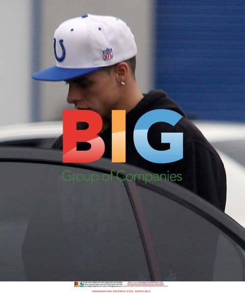 Jennifer Lopez Affectionate with Boyfriend Casper Smart