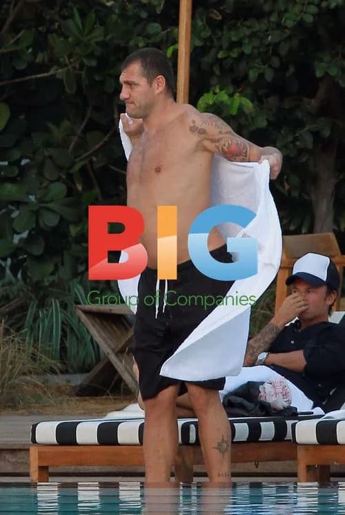 Christian Vieri Relaxing on Miami Beach