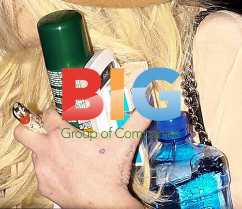 Lindsay Lohan at Hair Salon