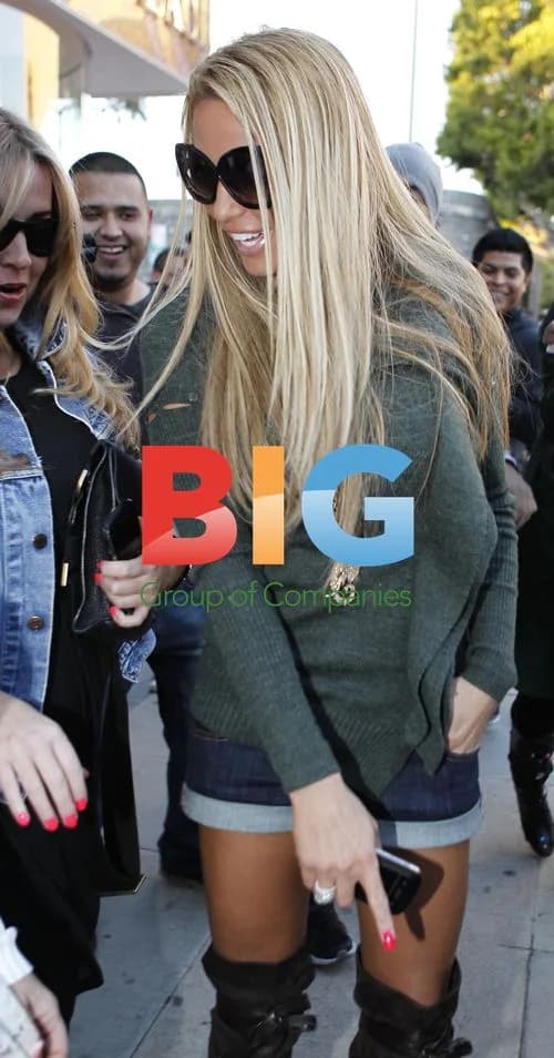 Katie Price Stops by The Ivy in LA