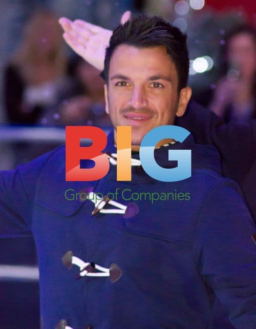 Peter Andre Skating Lesson at Bluewater