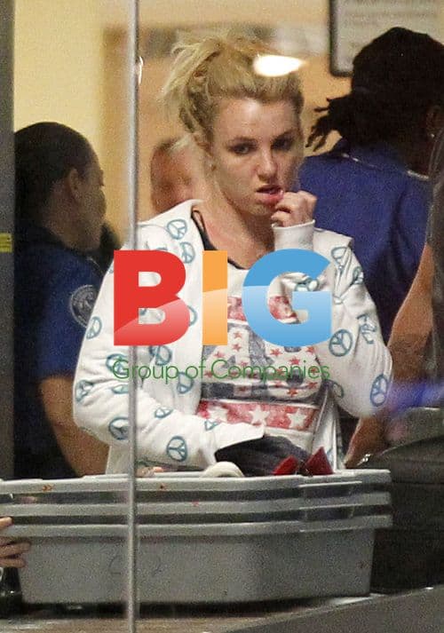 Britney Spears Exhausted at Puerto Rico Airport