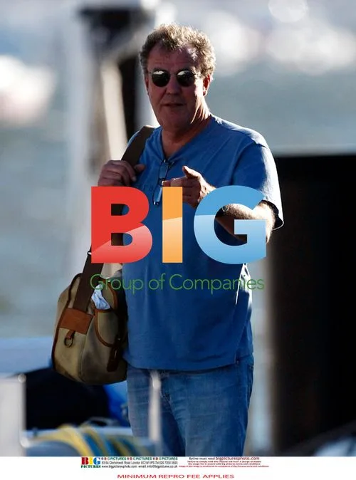 Top Gear Hosts Relax on Luxury Powerboat
