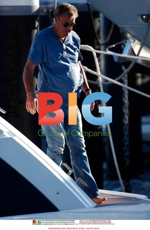 Top Gear Hosts Relax on Powerboat in Perth