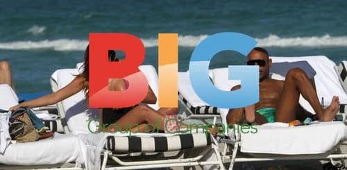 Aida Yespica and Family at Miami Beach