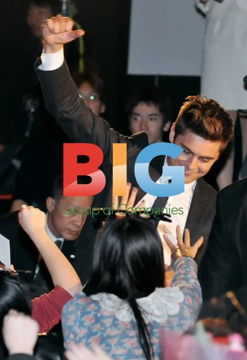Zac Efron at 'New Year\'s Eve' Japan Premiere